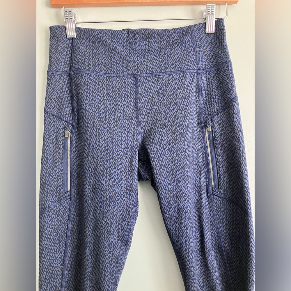 ATHLETA Blue/Black Ranier High Rise Textured Legging Size S - Picture 6 of 16